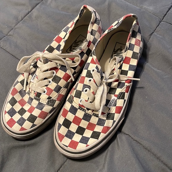 Checkered Vans - Picture 1 of 3